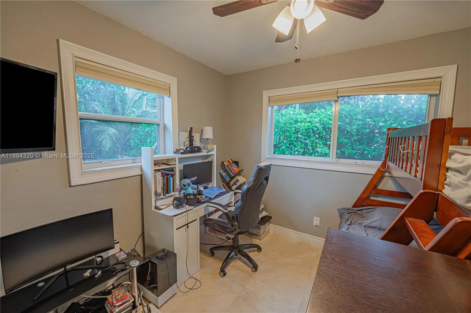 735 NW 122nd St