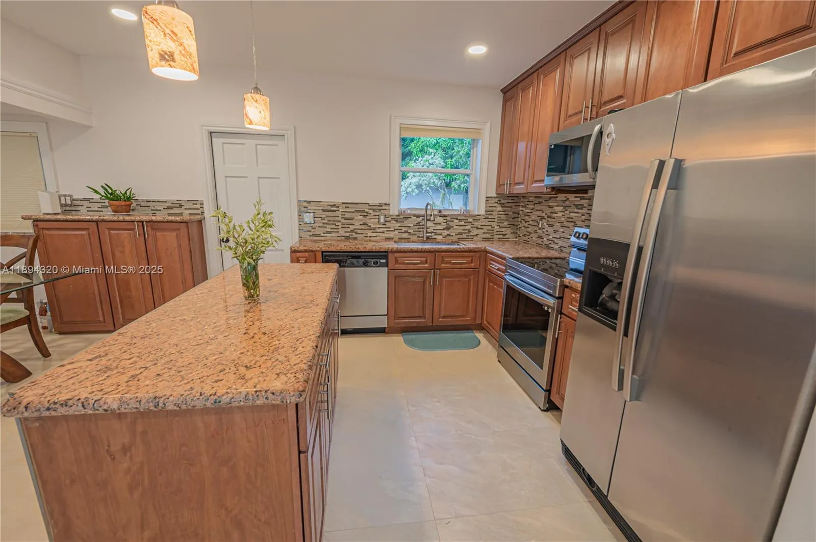 735 NW 122nd St