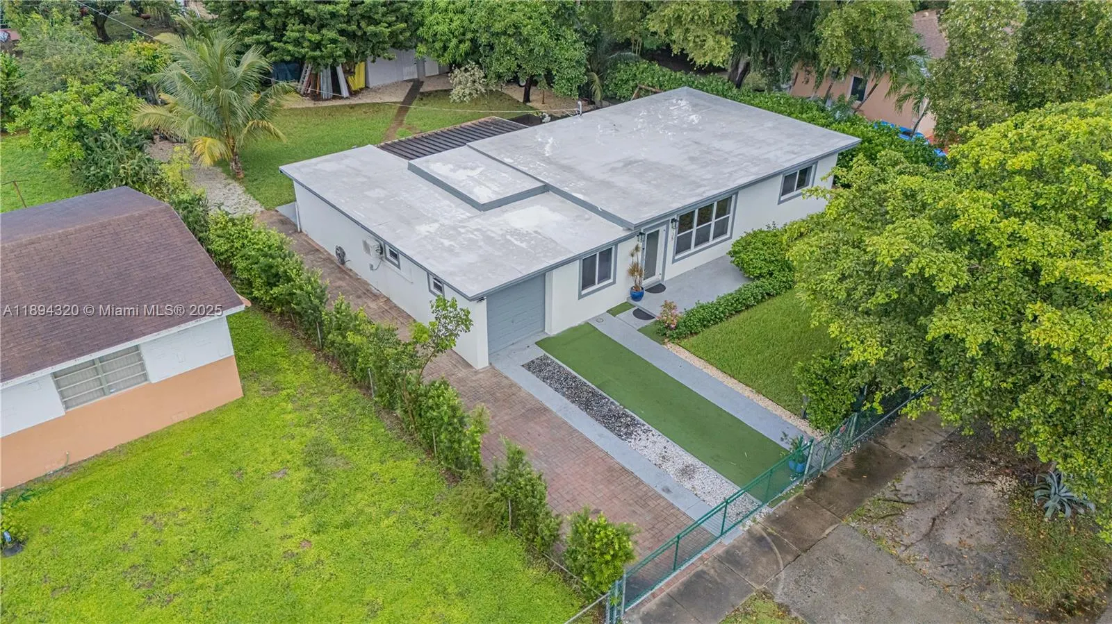 735 NW 122nd St