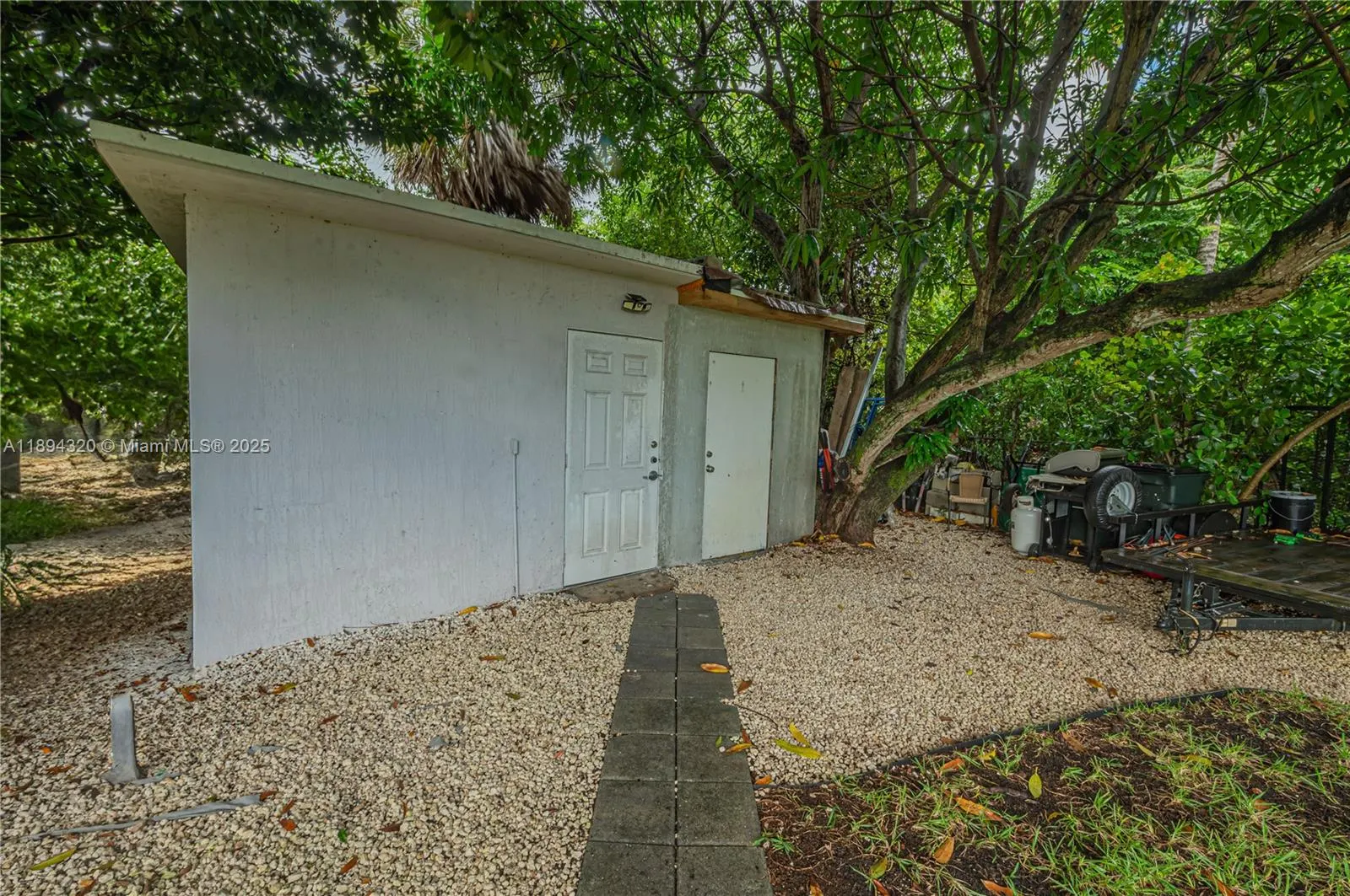 735 NW 122nd St
