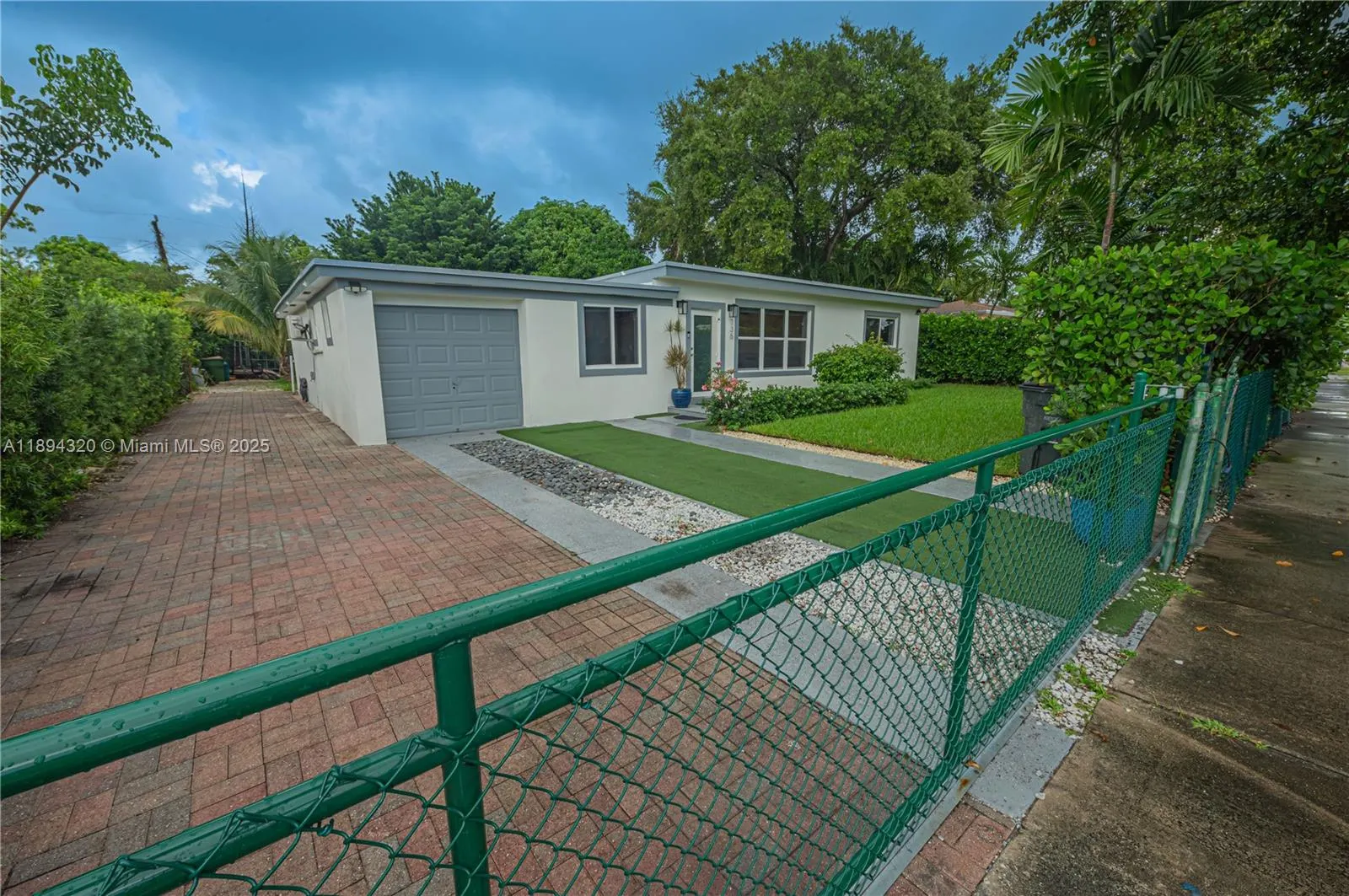 735 NW 122nd St