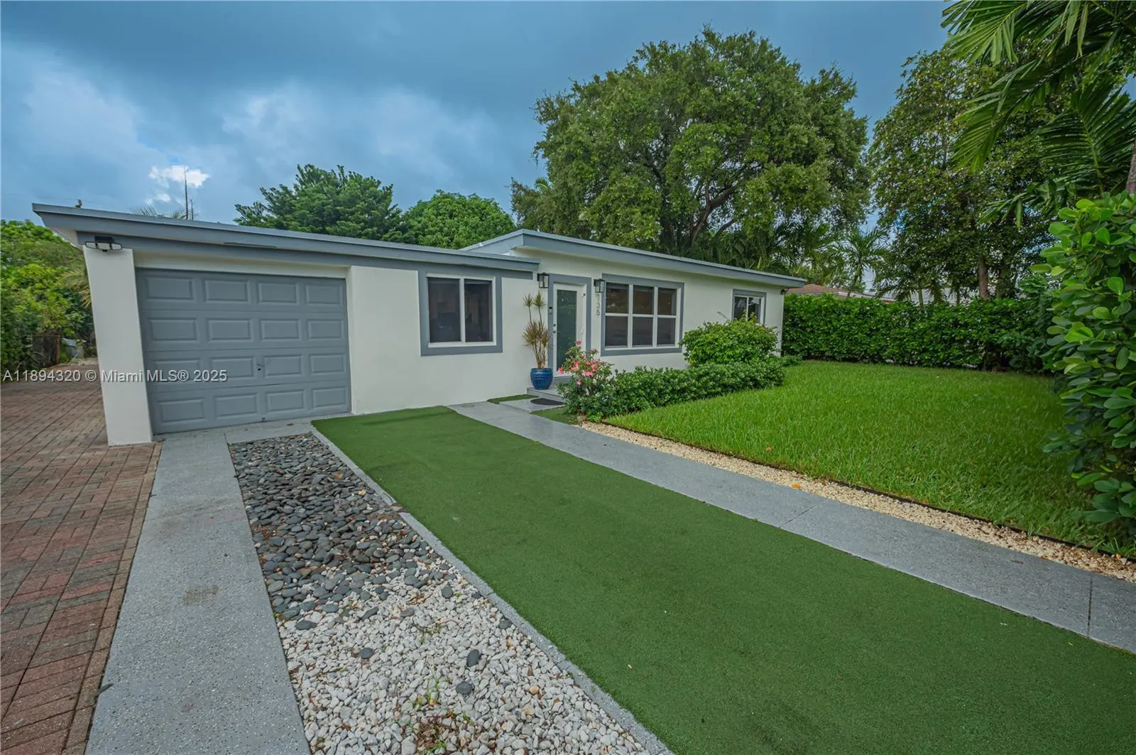 735 NW 122nd St