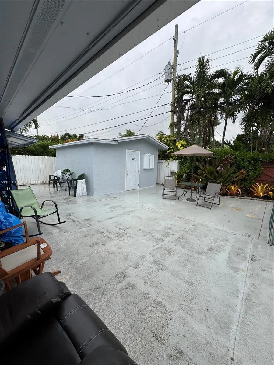 8275 SW 47th Ter