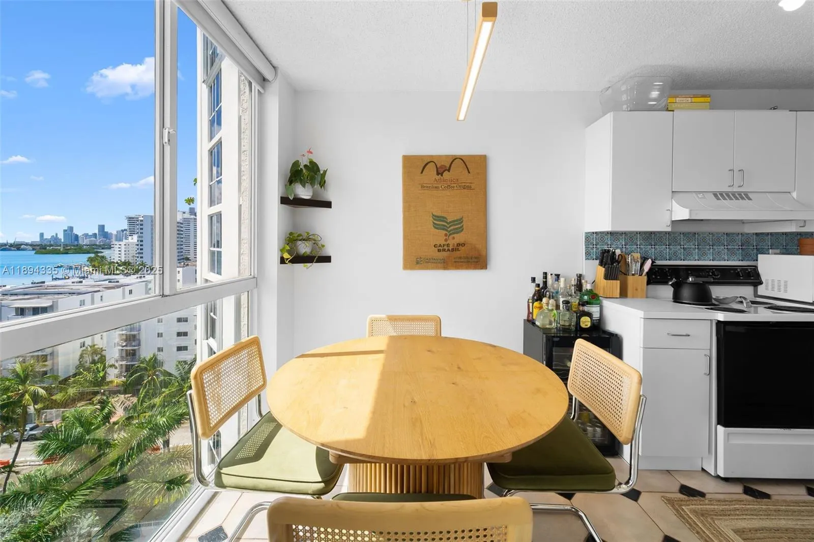 1688 West Ave, #1004