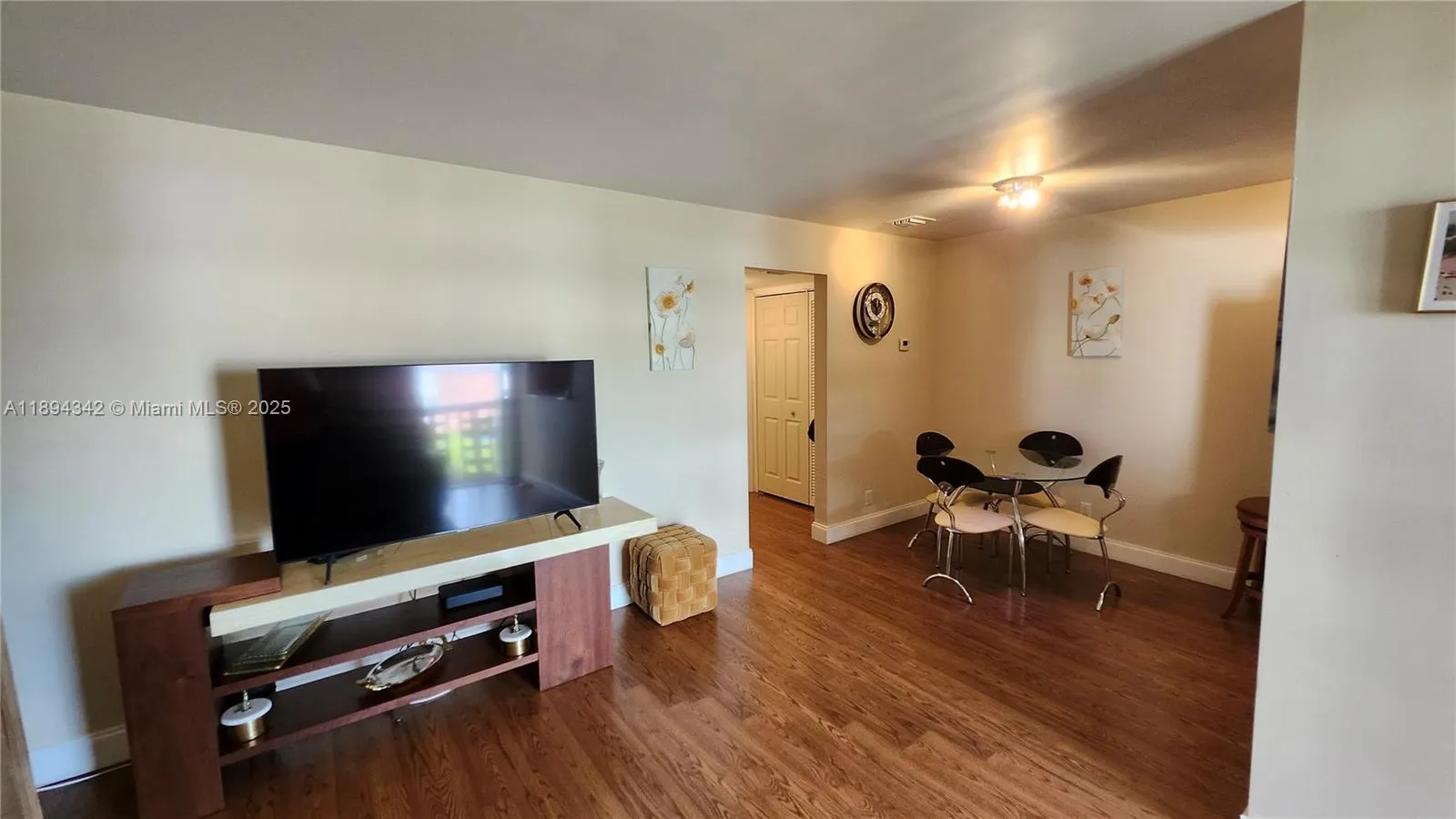 20 SE 13th St, #C4