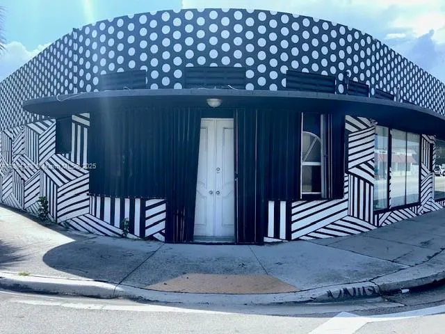5600 NW 7th Ave