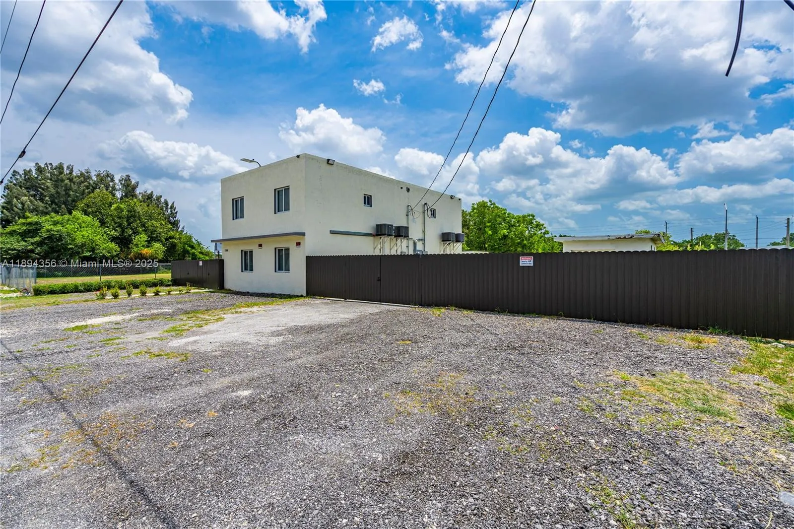 21845 Goulds Ave, #202