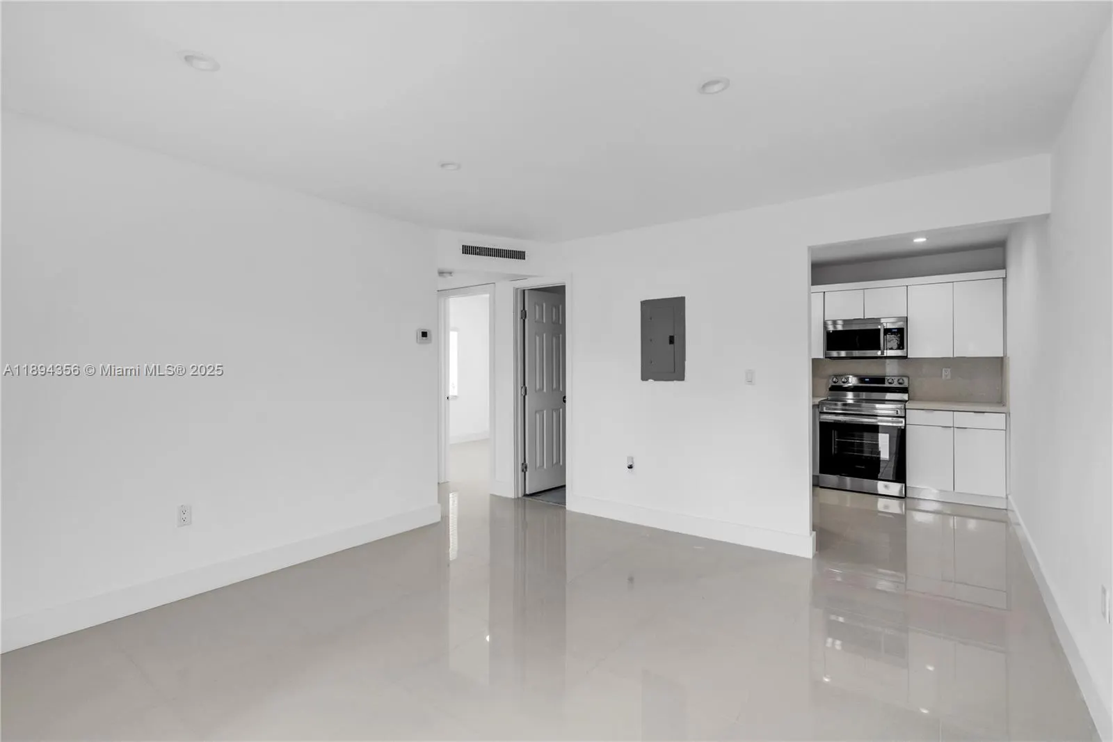 21845 Goulds Ave, #202