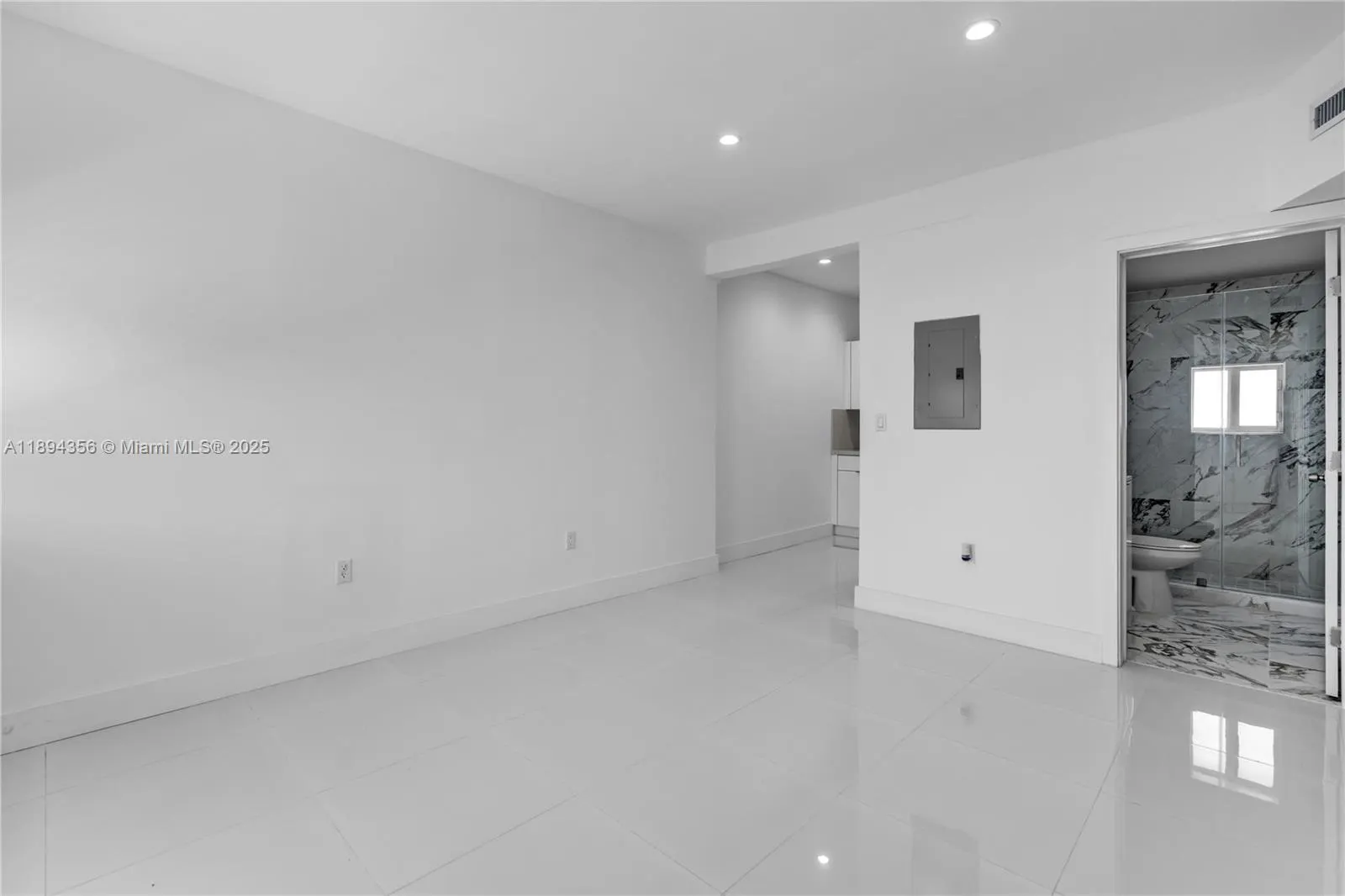 21845 Goulds Ave, #202