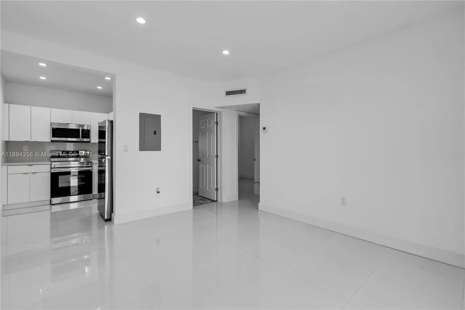 21845 Goulds Ave, #202