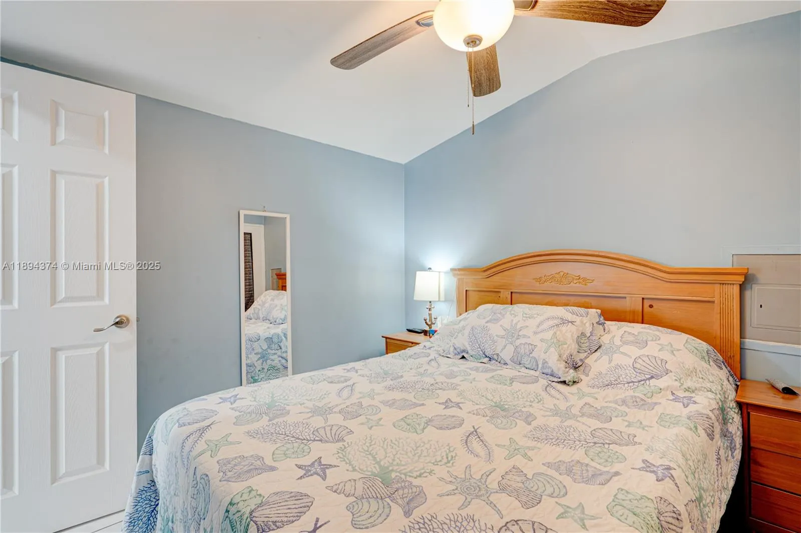 65821 Overseas Highway, #98