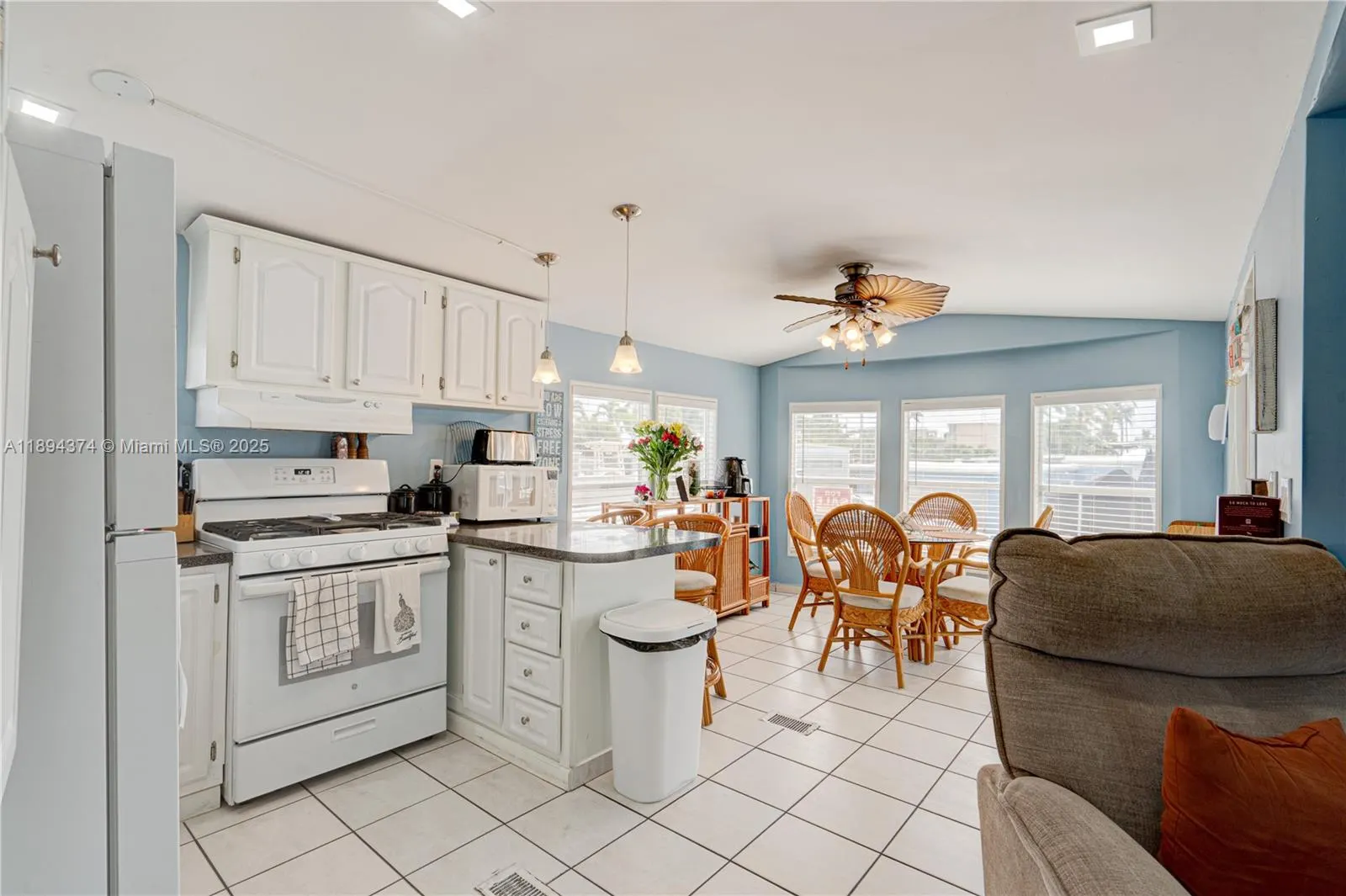 65821 Overseas Highway, #98