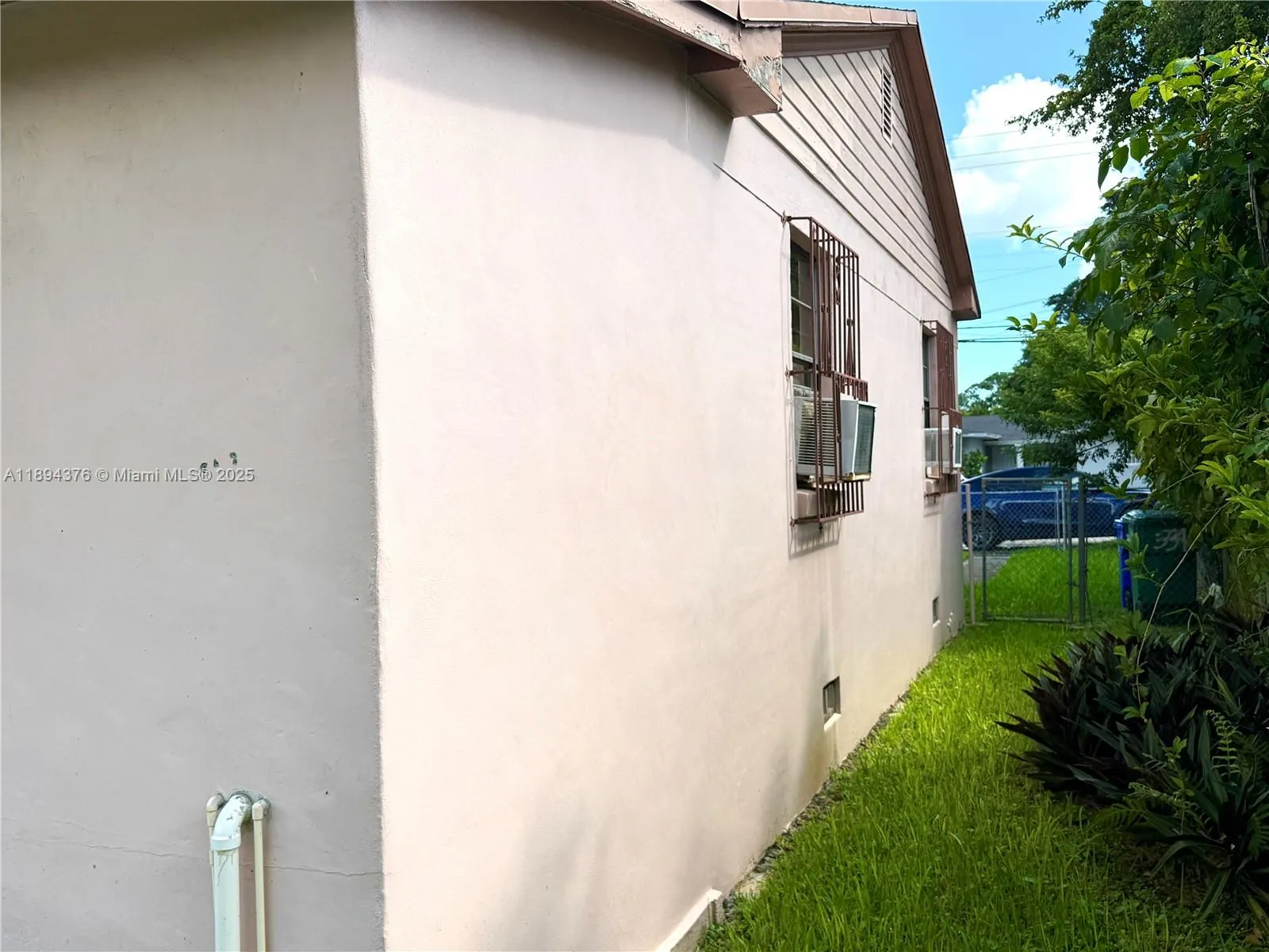 3340 NW 19th Ave
