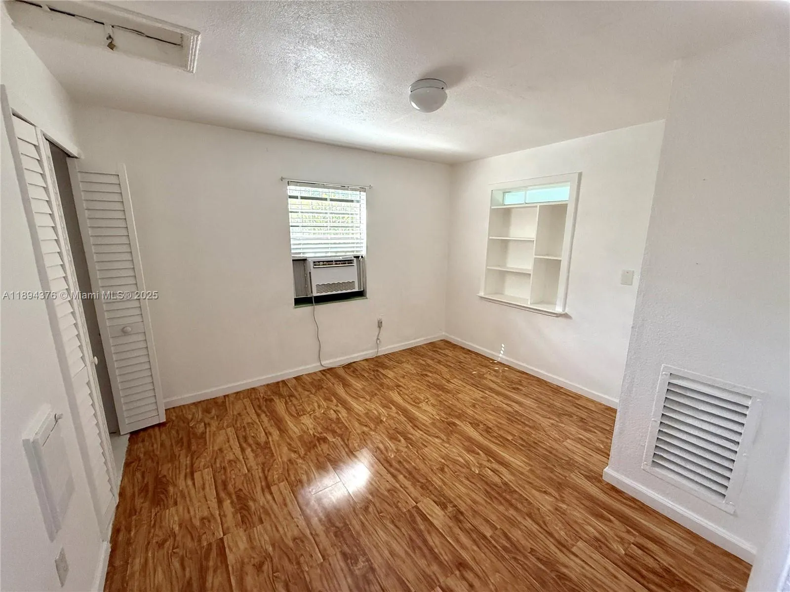 3340 NW 19th Ave
