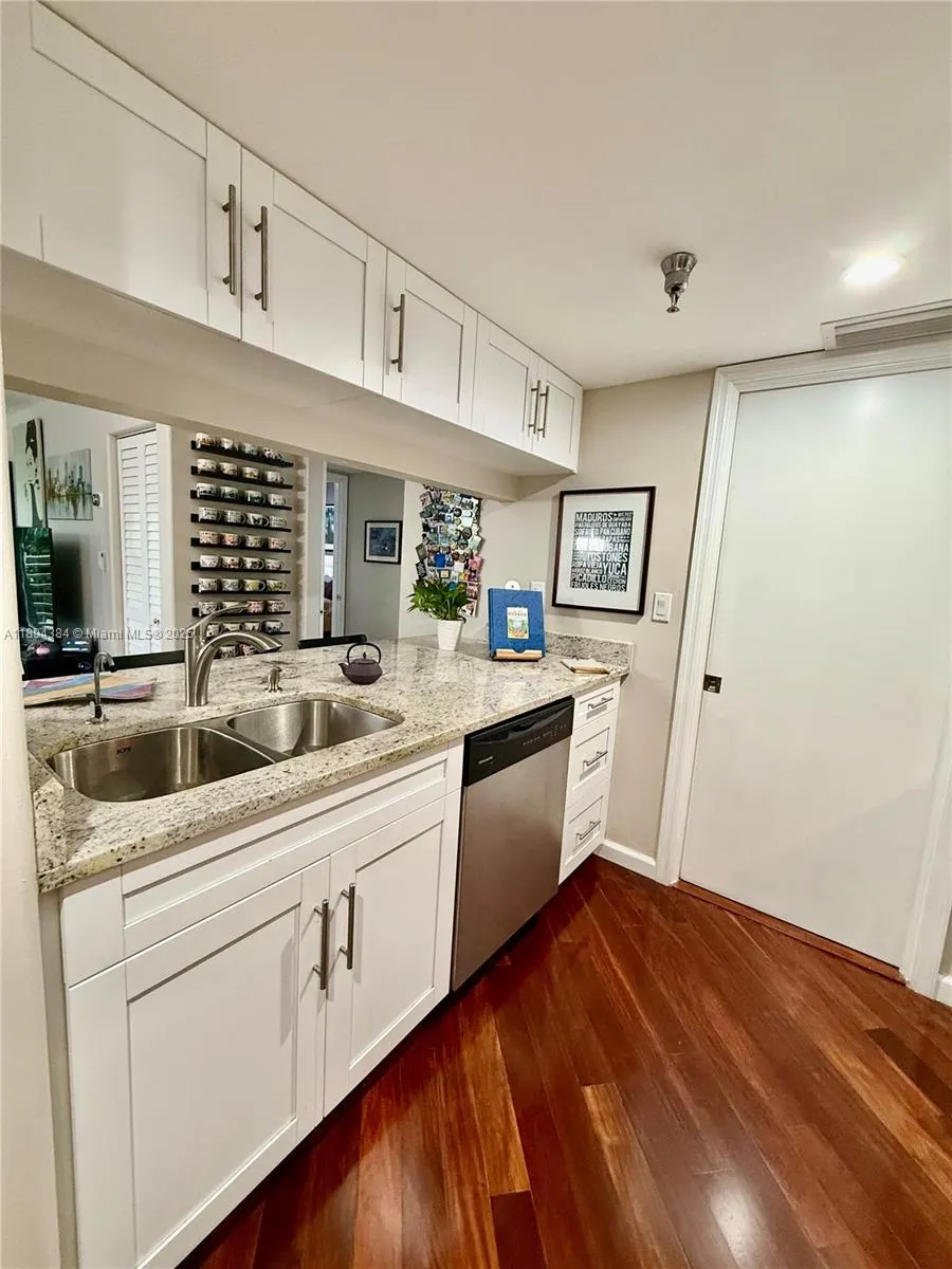2400 SW 3rd Ave, #204