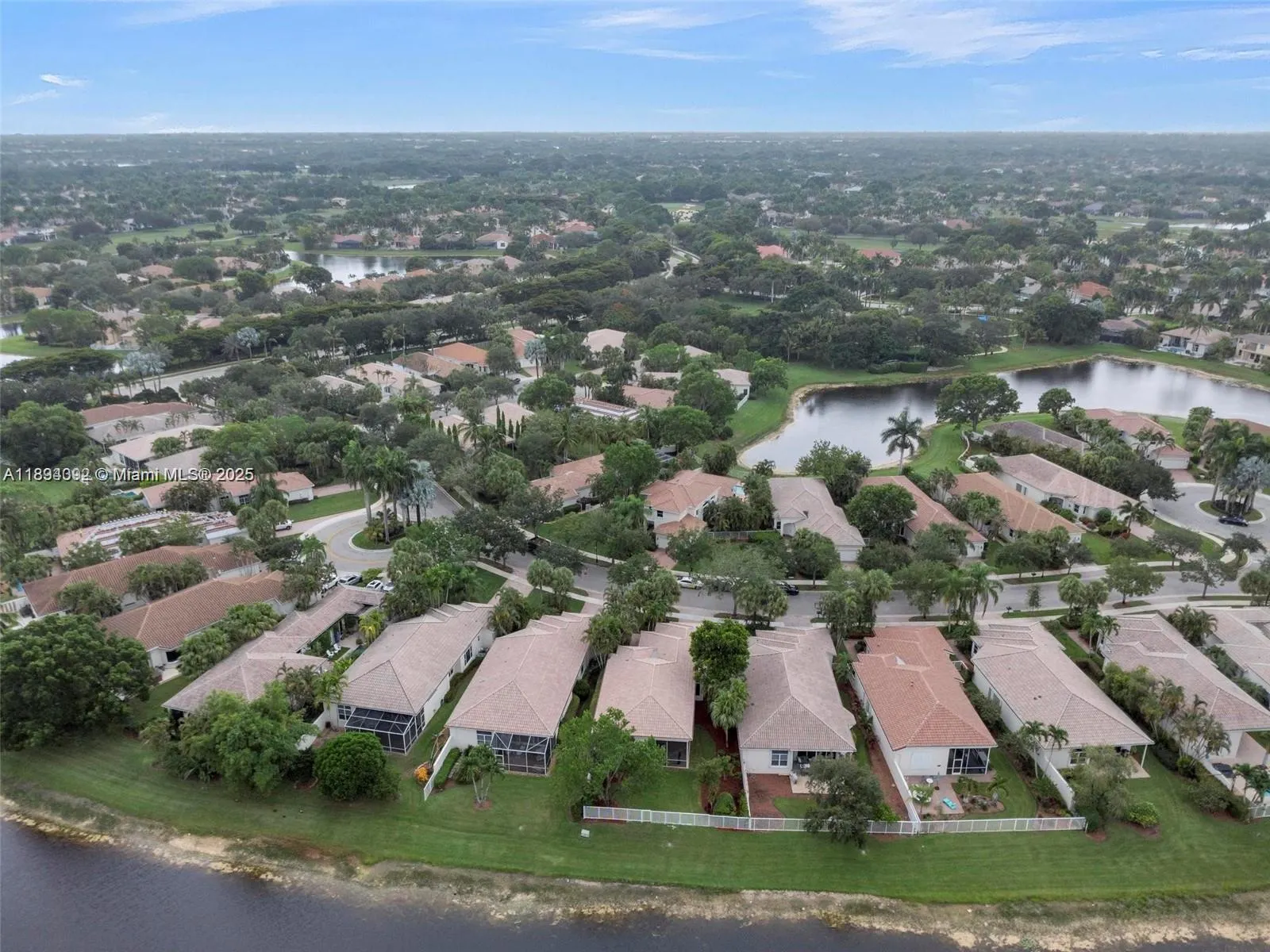 2553 Bay Pointe