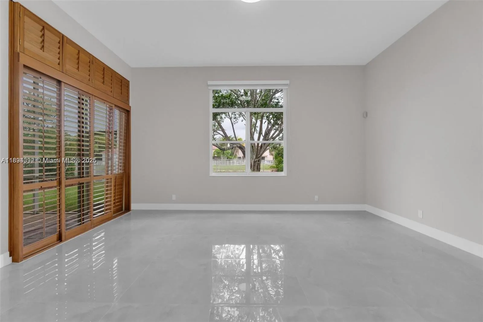 2553 Bay Pointe