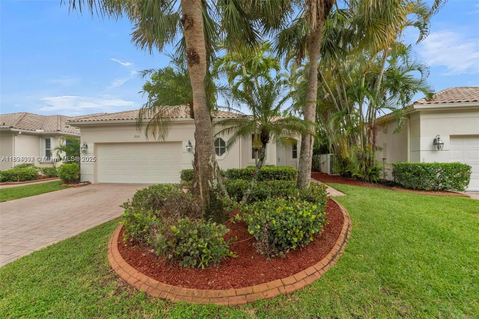 2553 Bay Pointe