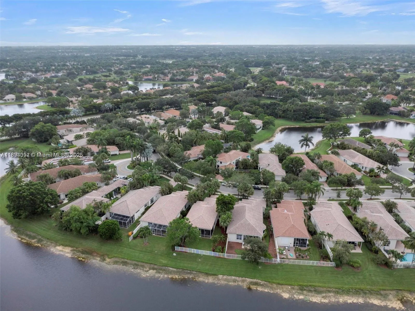 2553 Bay Pointe