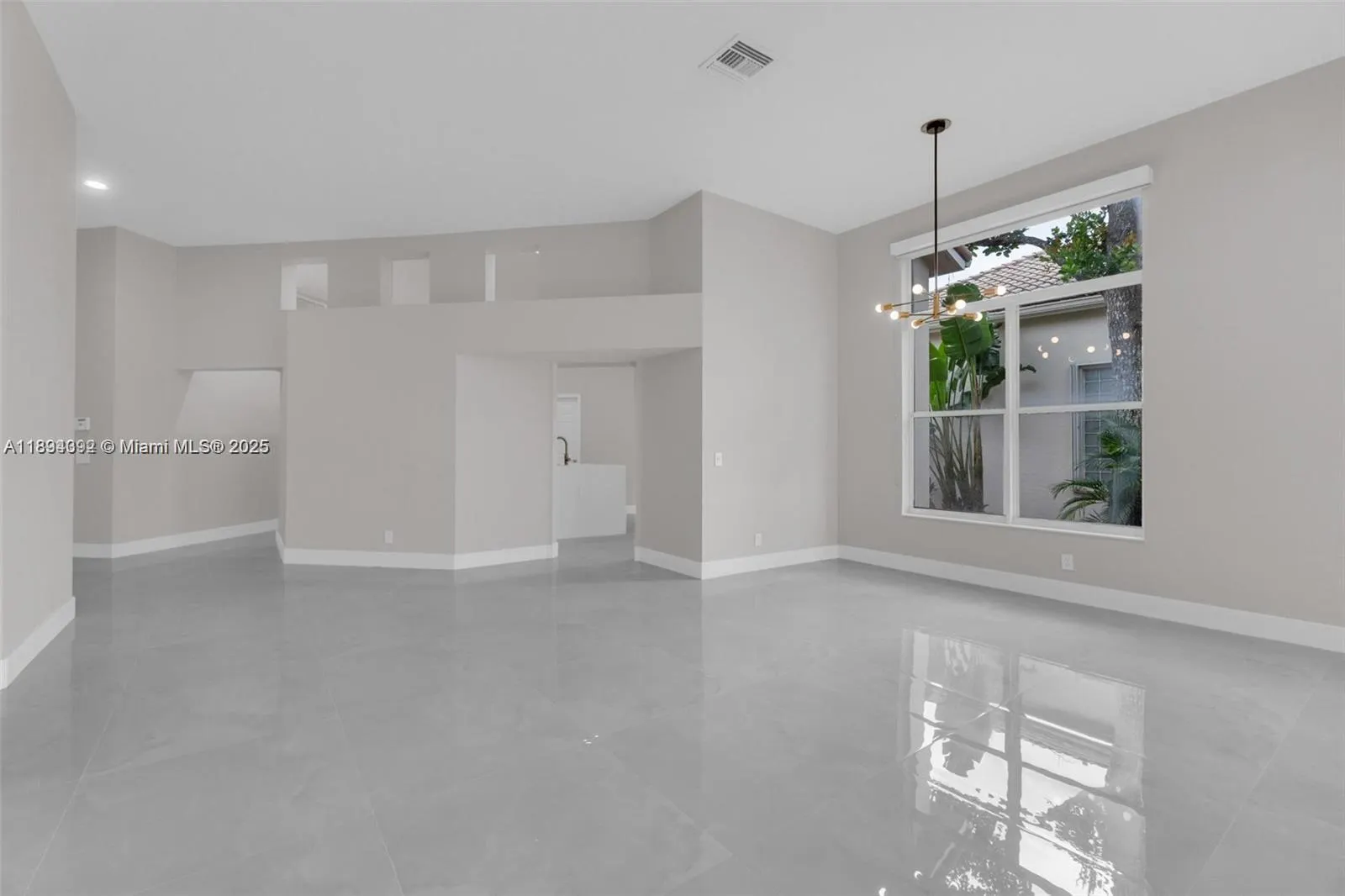 2553 Bay Pointe