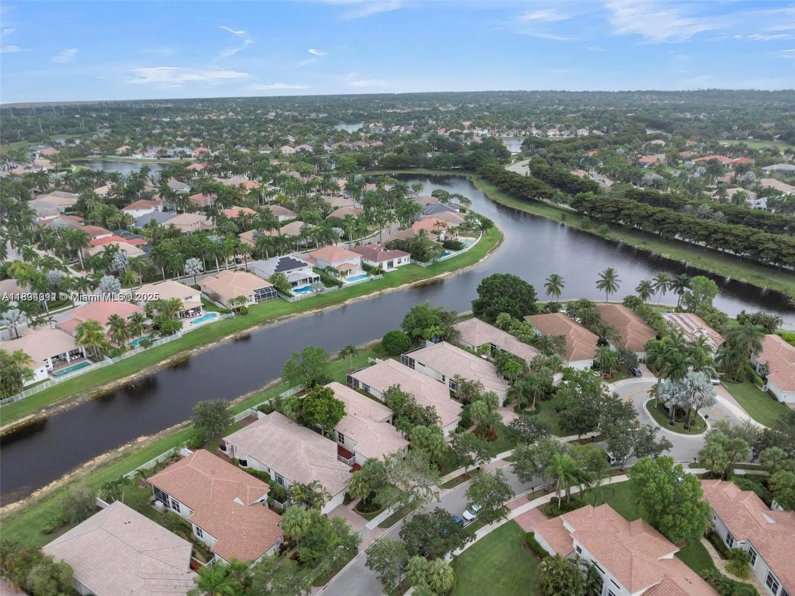 2553 Bay Pointe