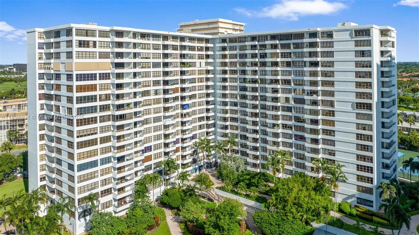 600 Three Islands Blvd, #317