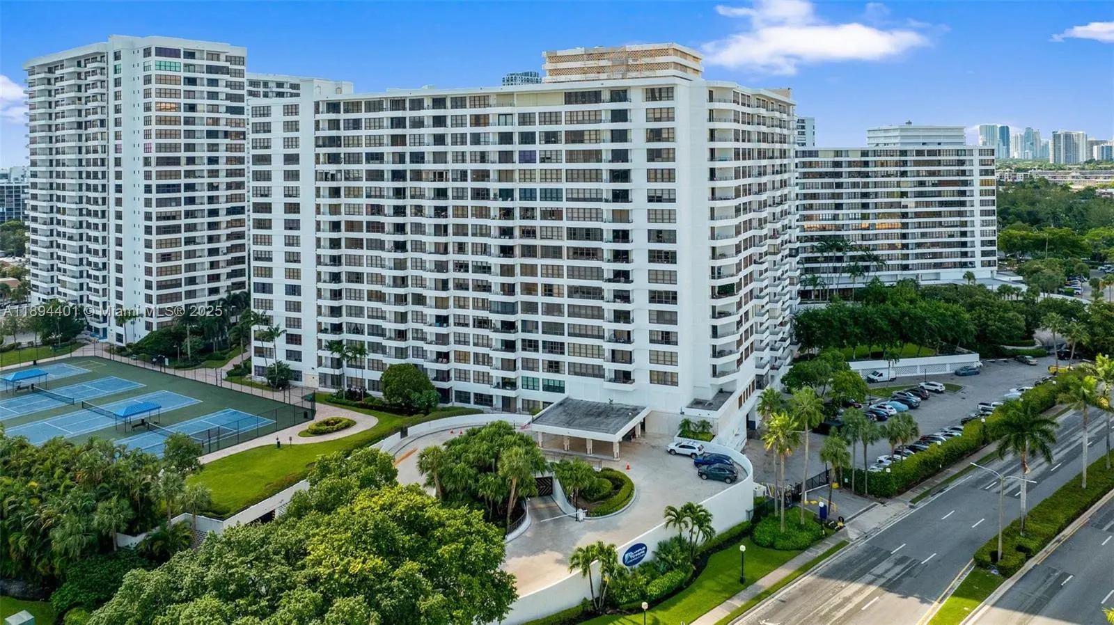 600 Three Islands Blvd, #317