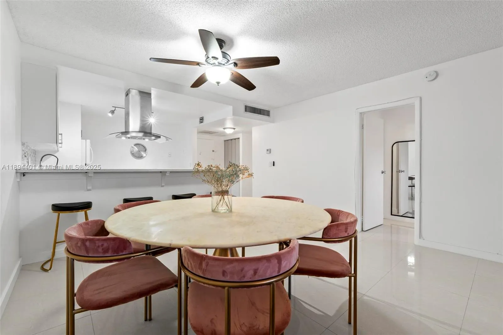 600 Three Islands Blvd, #317