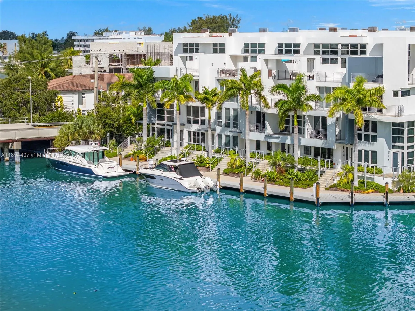 33 N Shore Dr, #33