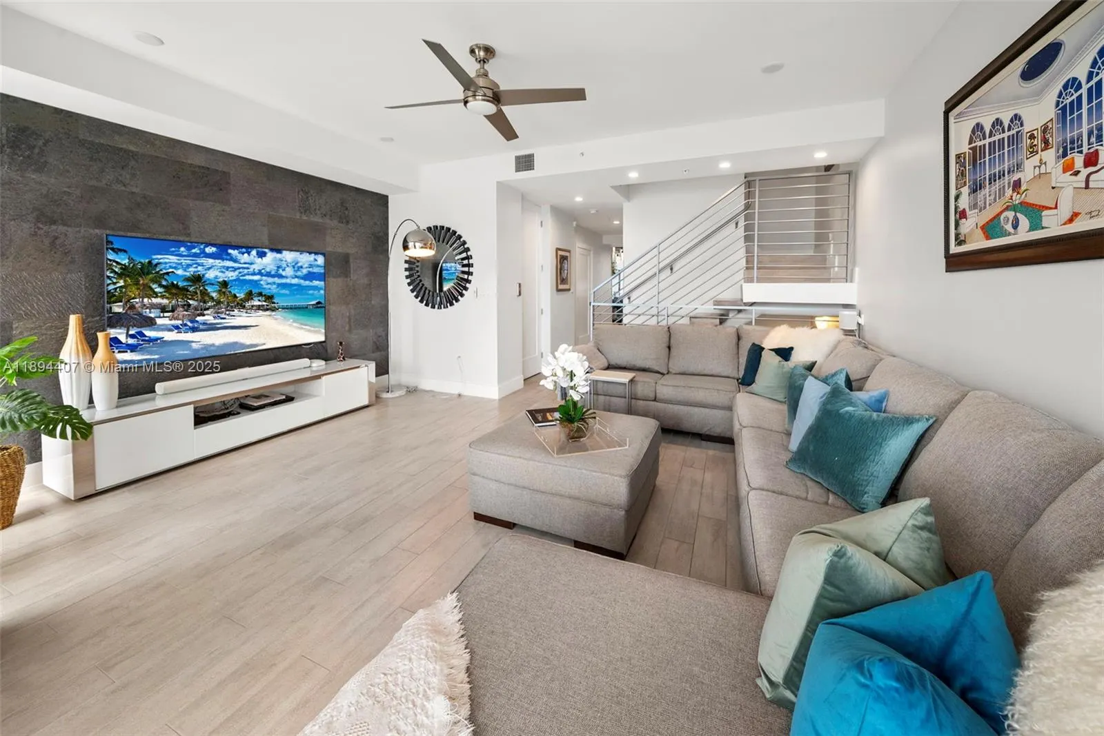 33 N Shore Dr, #33