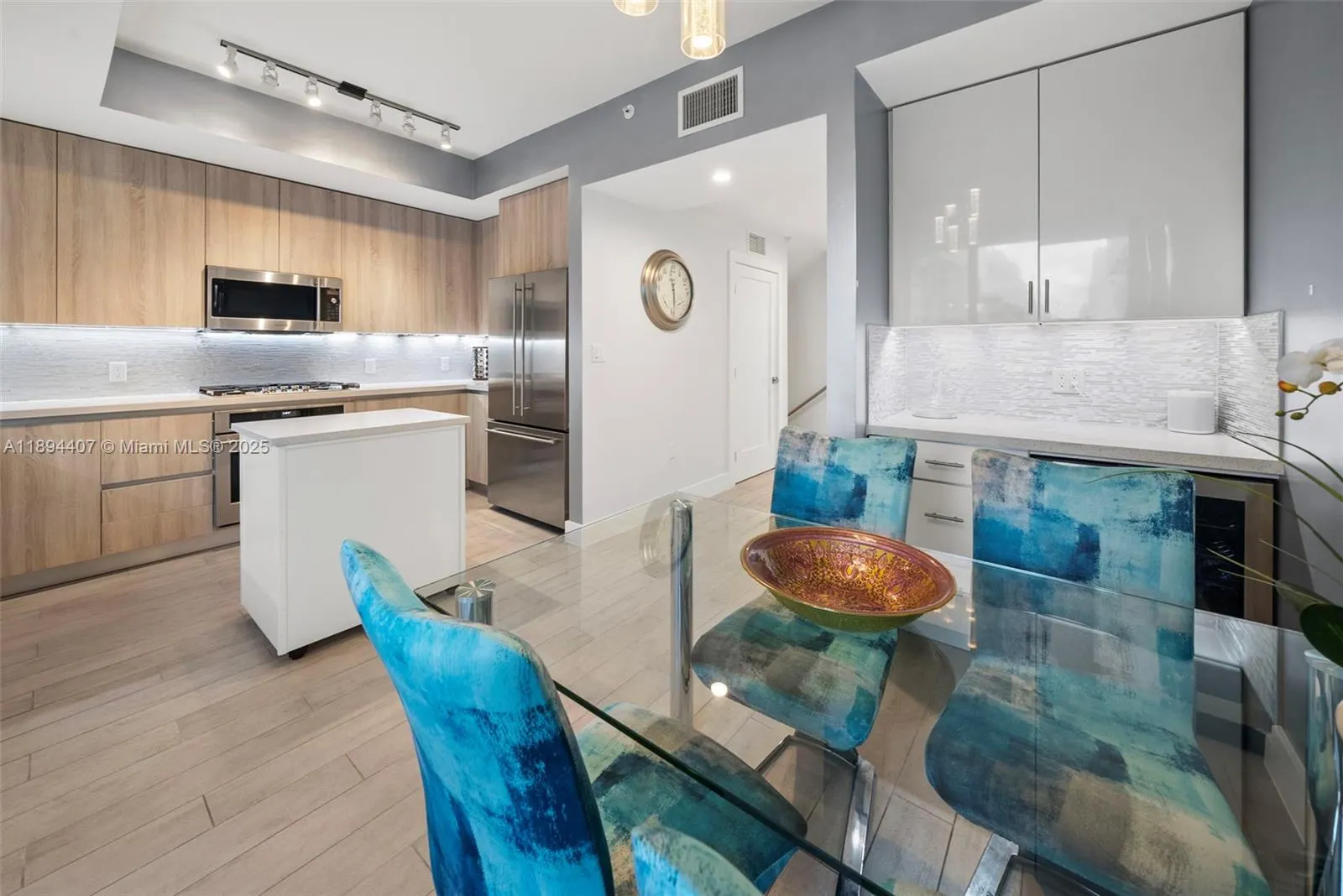 33 N Shore Dr, #33