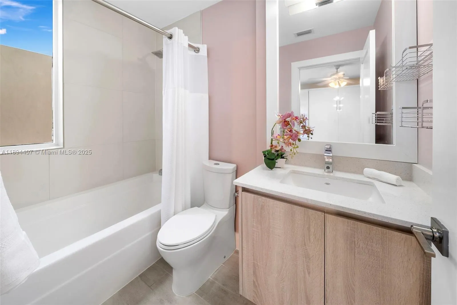 33 N Shore Dr, #33