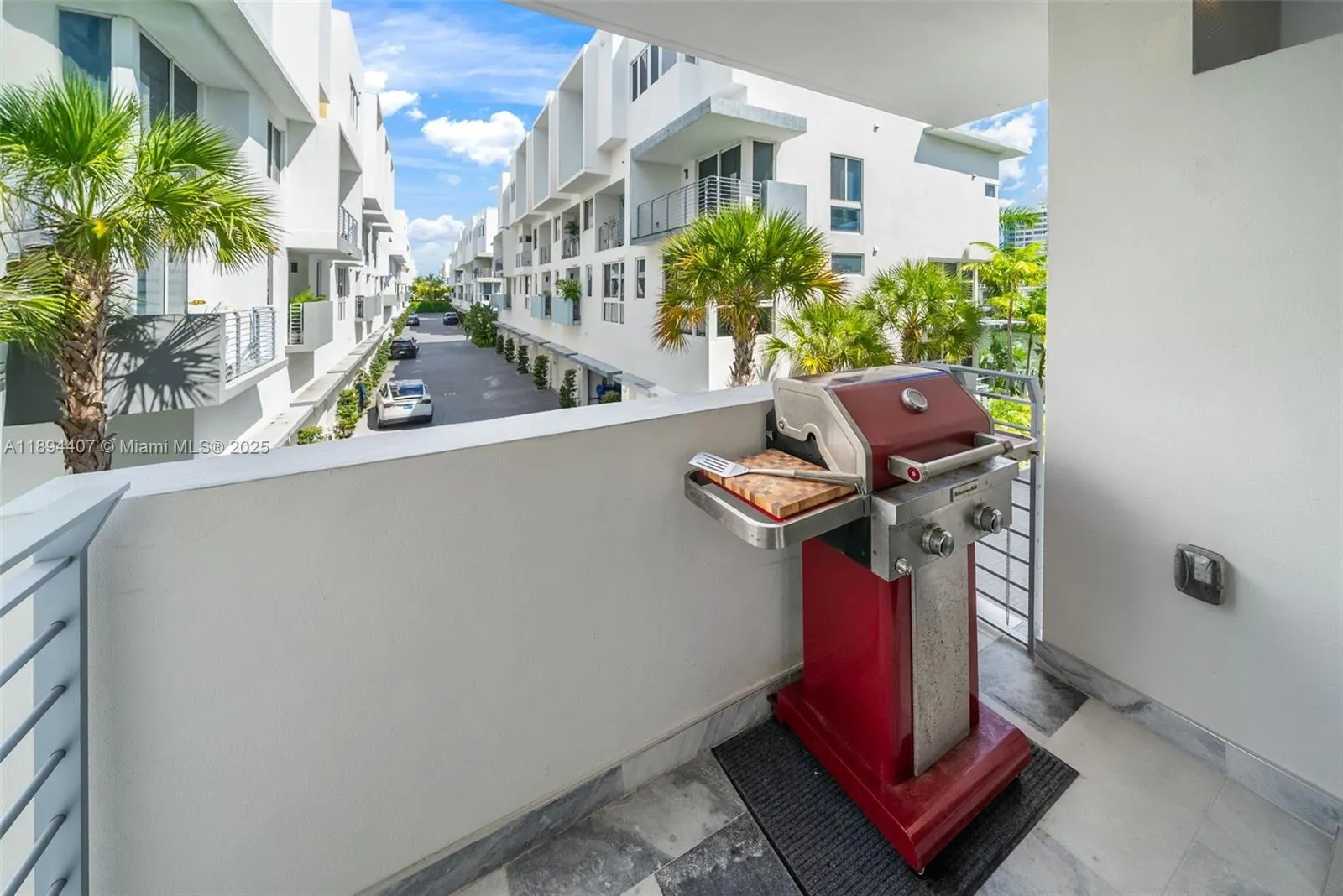 33 N Shore Dr, #33