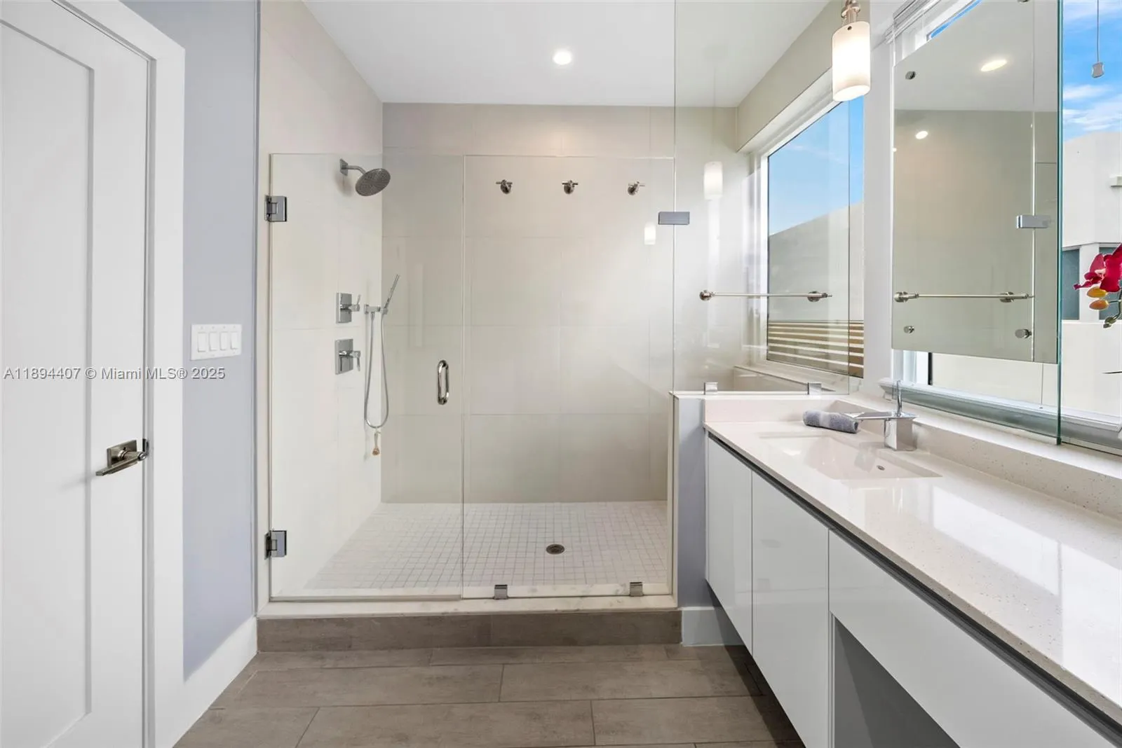 33 N Shore Dr, #33