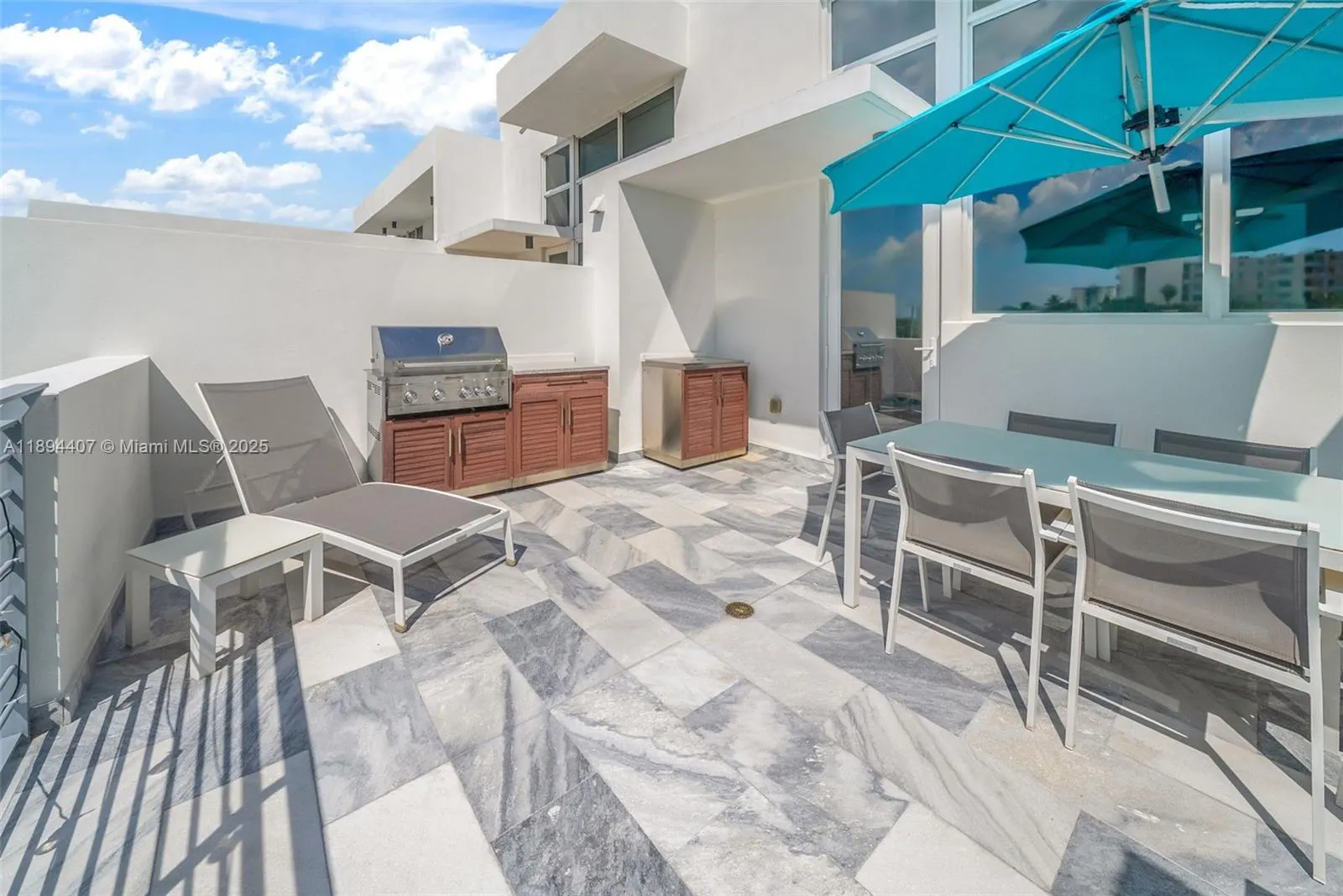 33 N Shore Dr, #33