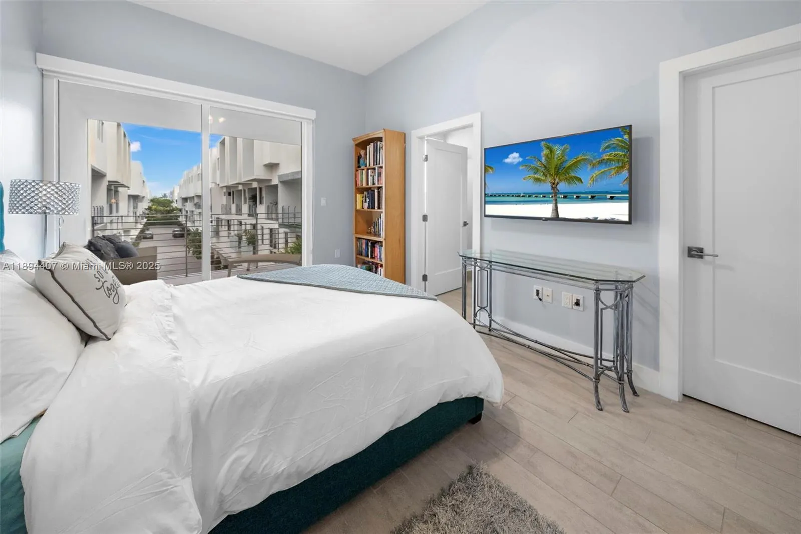 33 N Shore Dr, #33