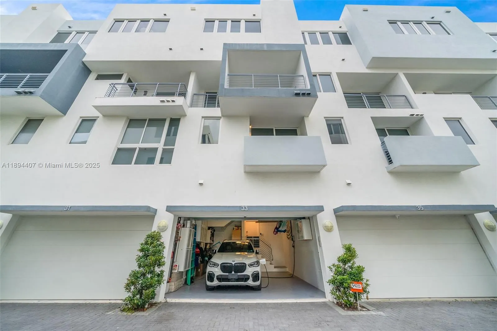 33 N Shore Dr, #33