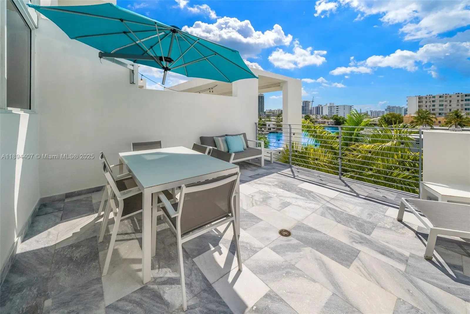 33 N Shore Dr, #33