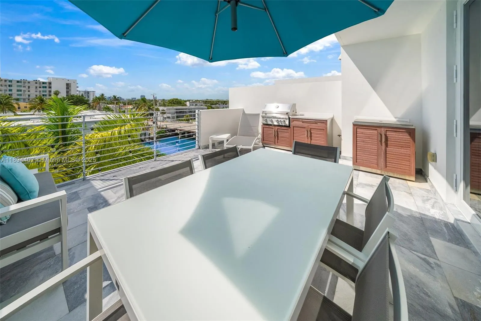 33 N Shore Dr, #33