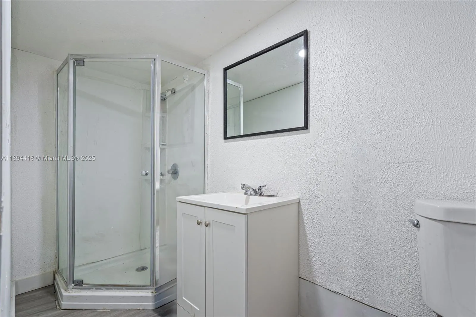 13 NW 108th Ct