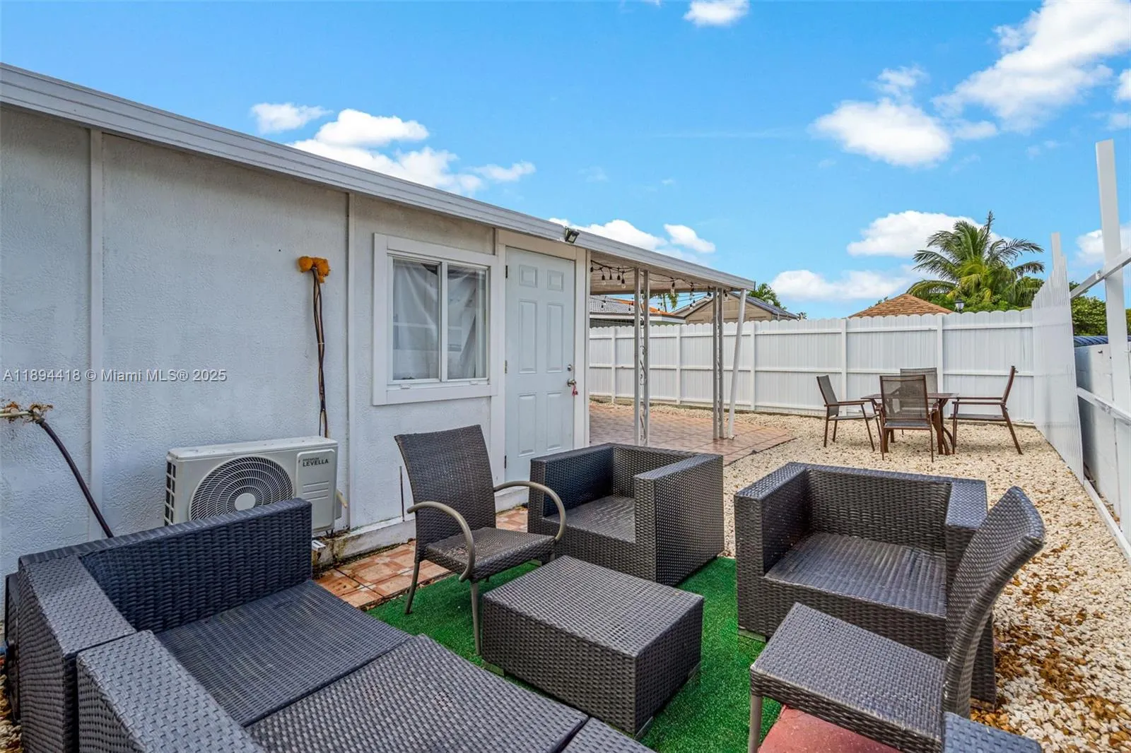 13 NW 108th Ct