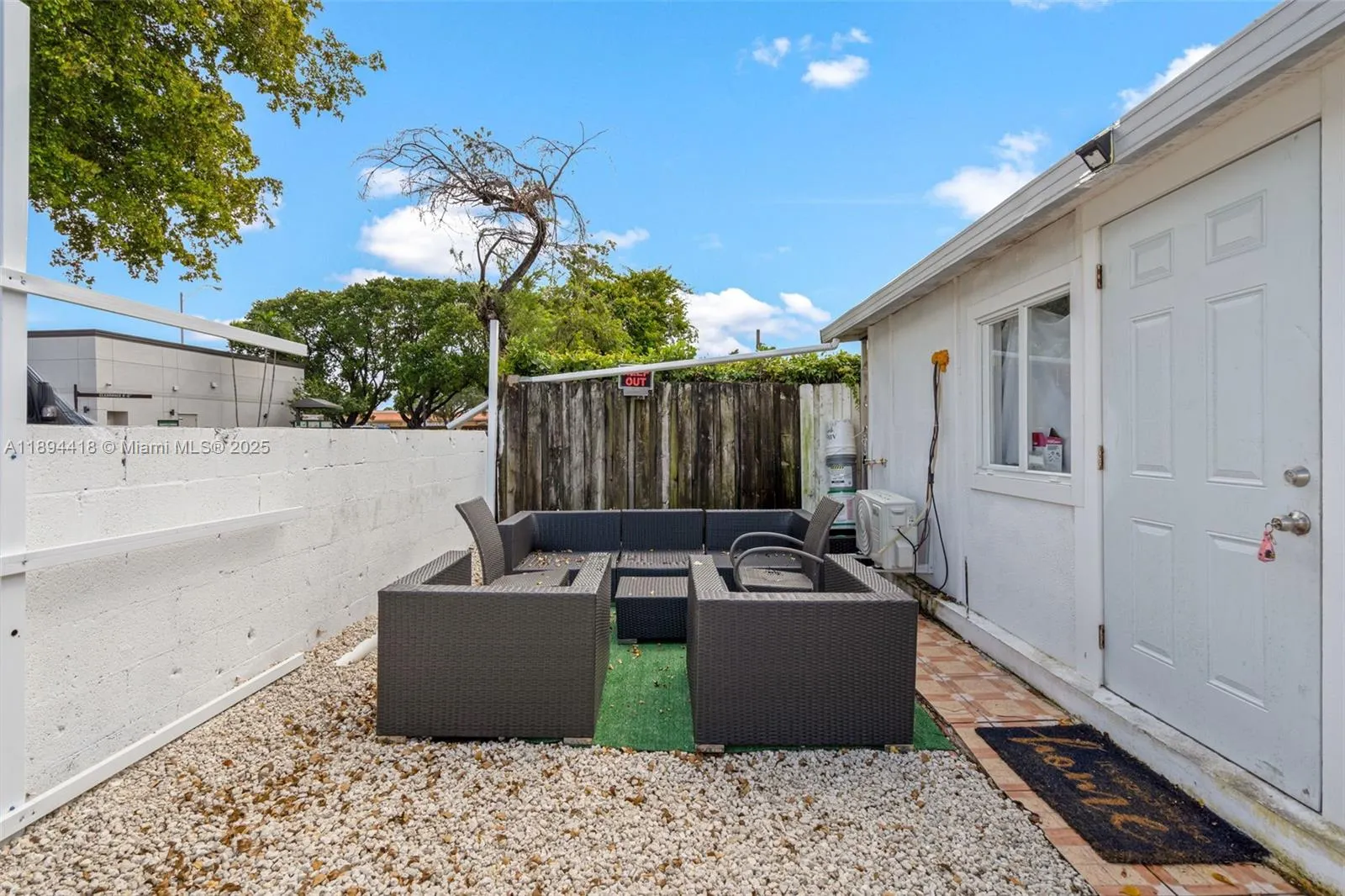 13 NW 108th Ct