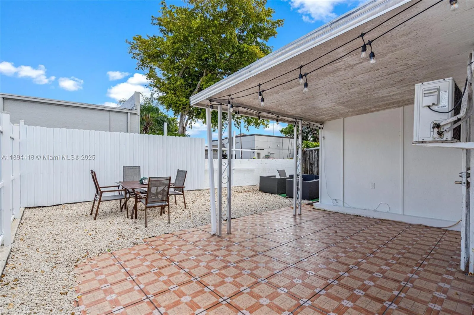 13 NW 108th Ct
