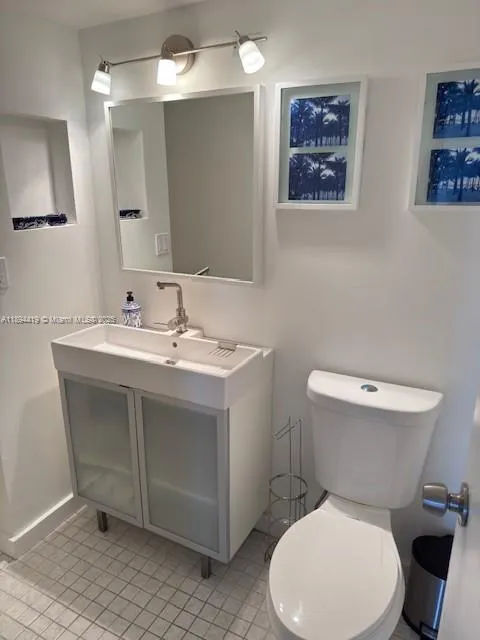 3625 N Country Club Dr, #2305