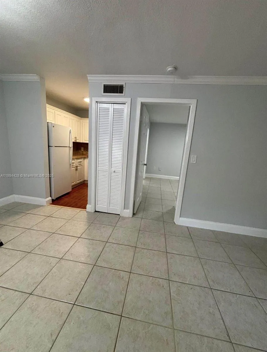1152 NW 3rd St, #2