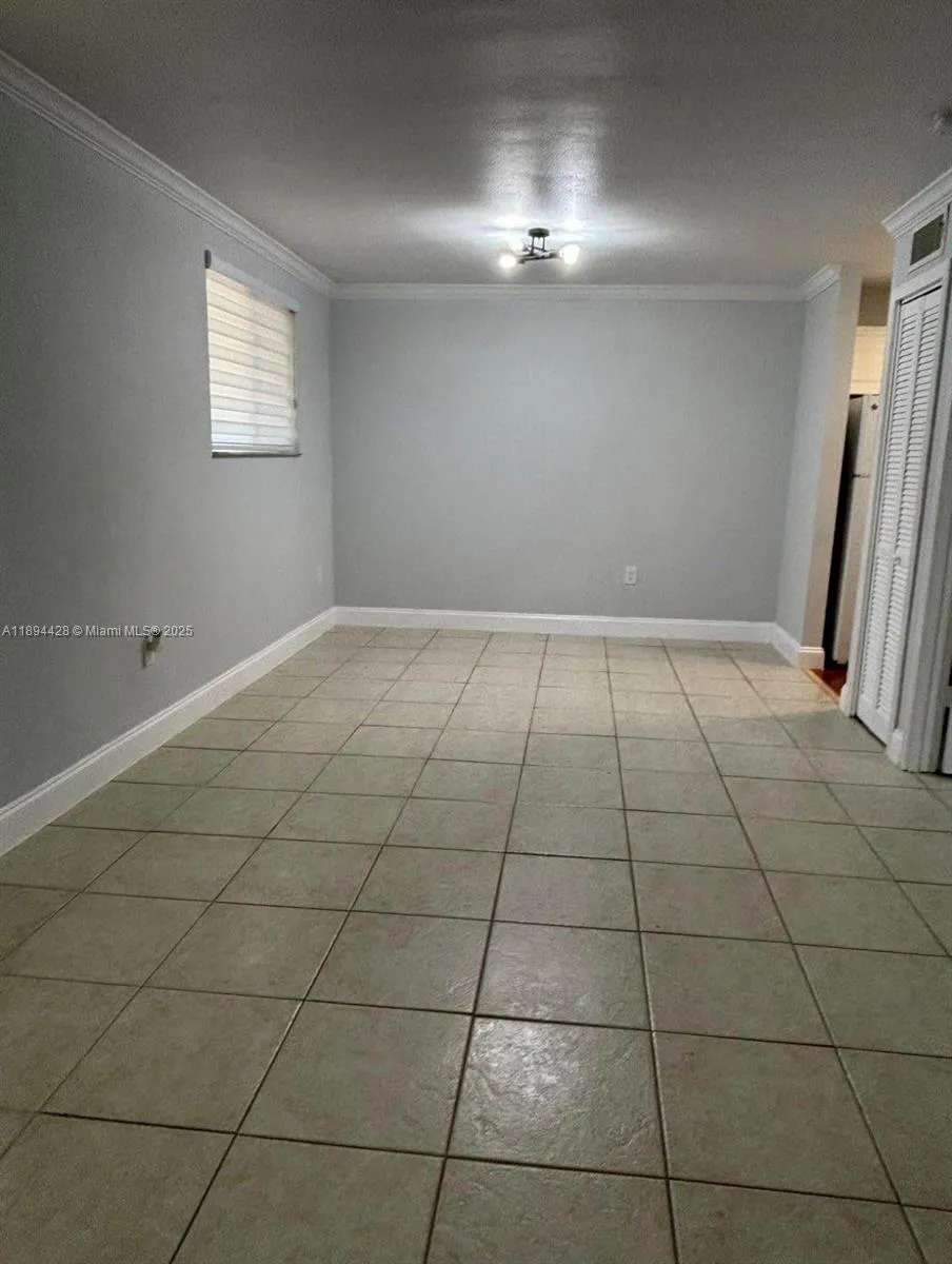 1152 NW 3rd St, #2