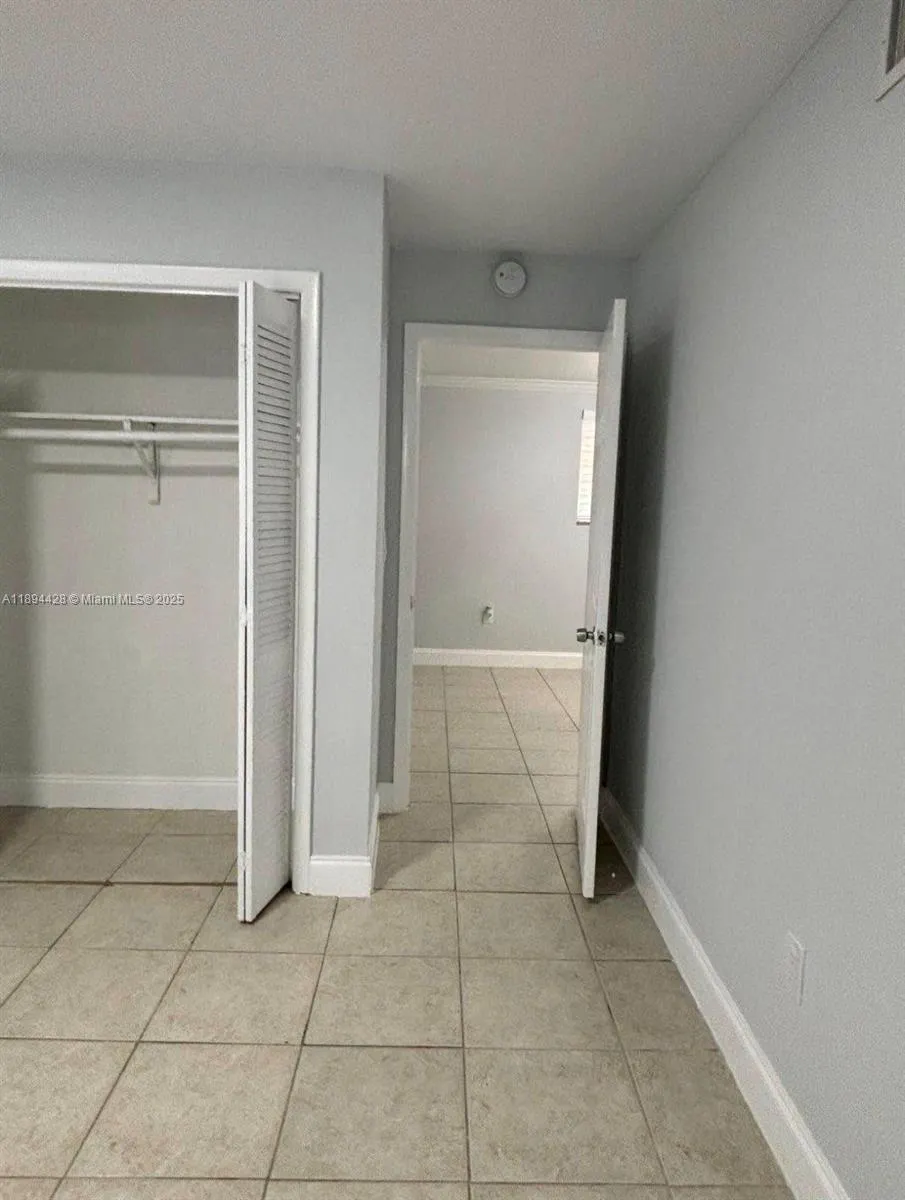 1152 NW 3rd St, #2