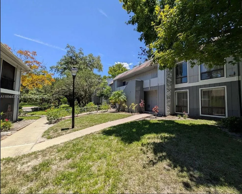 10 SHEOAH BLVD, #8