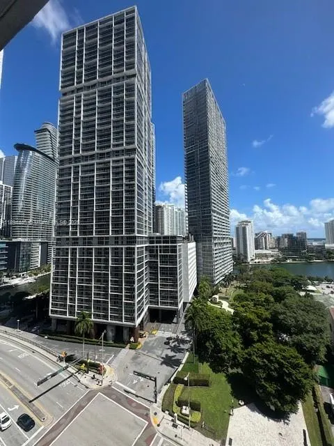 500 Brickell Ave, #1502