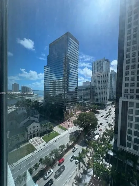 500 Brickell Ave, #1502